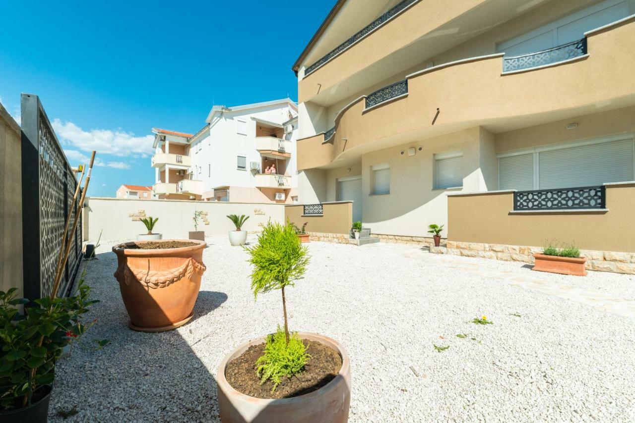 Apartments Nella Privlaka  Exterior foto